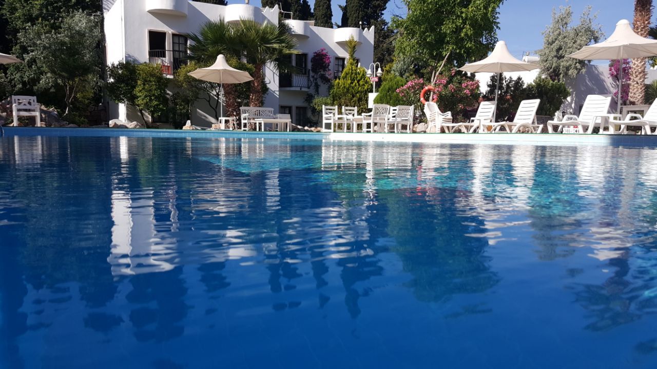 Safir Hotel Bitez Exterior photo